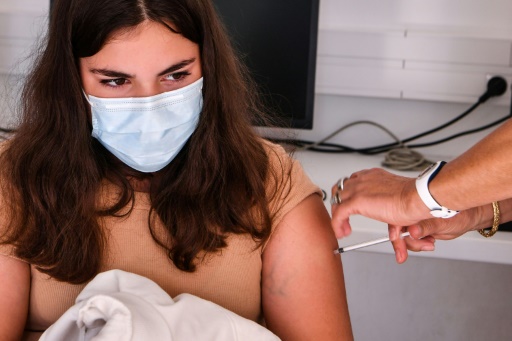 France : les ados à leur tour contraints au pass sanitaire