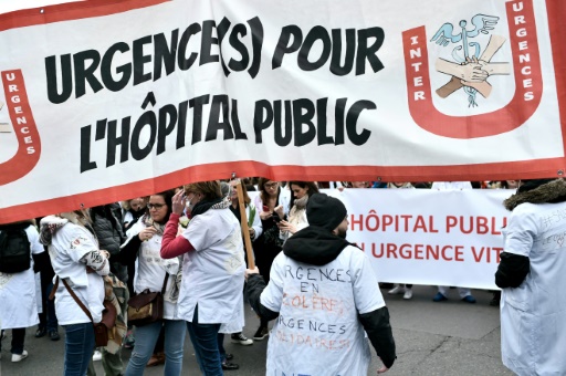 Hôpital : après trois années de convulsions, l'exécutif cherche encore le remède