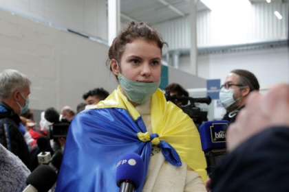 Fuir ou rester, le déchirement des premiers réfugiés ukrainiens arrivés en France.jpg