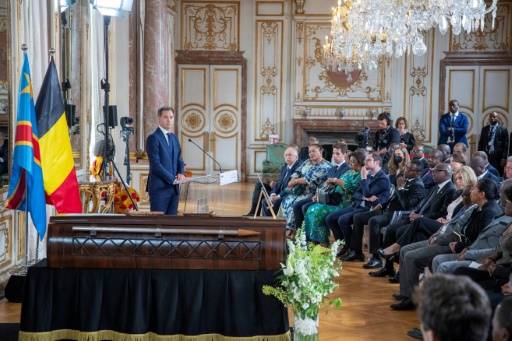 Lumumba : émotion et "excuses" à Bruxelles pour la remise d'une "relique" du héros congolais