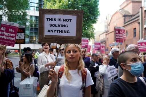 Londres se prépare à de premières expulsions vers le Rwanda