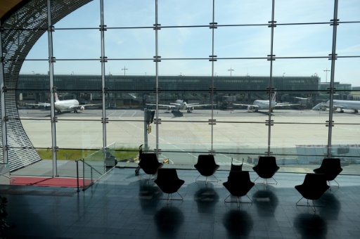 Aéroports : nouvelles grèves à l'orée de la haute saison