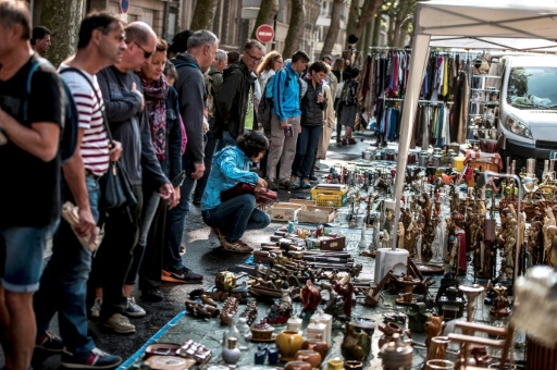 Brocanteurs, moules-frites et fête : après deux ans d'absence, la braderie de Lille revient