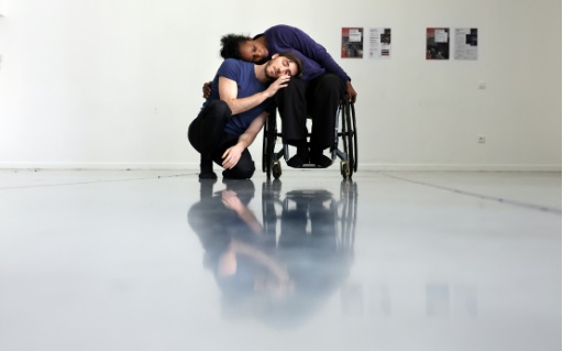 "Ca bouge différemment" : la danse au-delà du handicap