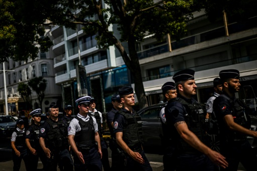 Des moyens et des effectifs pour la police : la loi sécurité aux mains du Sénat