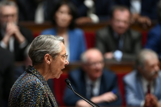 Retraites : l'heure du vote sur les motions de censure, sur fond de vives tensions